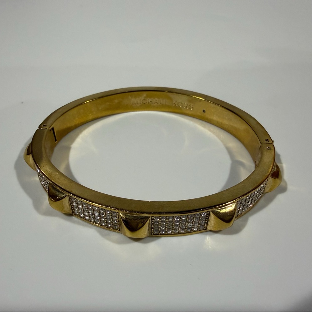 Rare Vintage Michael Kors Gold Pave Czech Crystal Pyramid Stud Bangle Bracelet - Picture 10 of 10